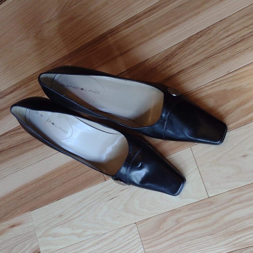 NEW never worn size 7M Bandolino pumps black leather stilettos